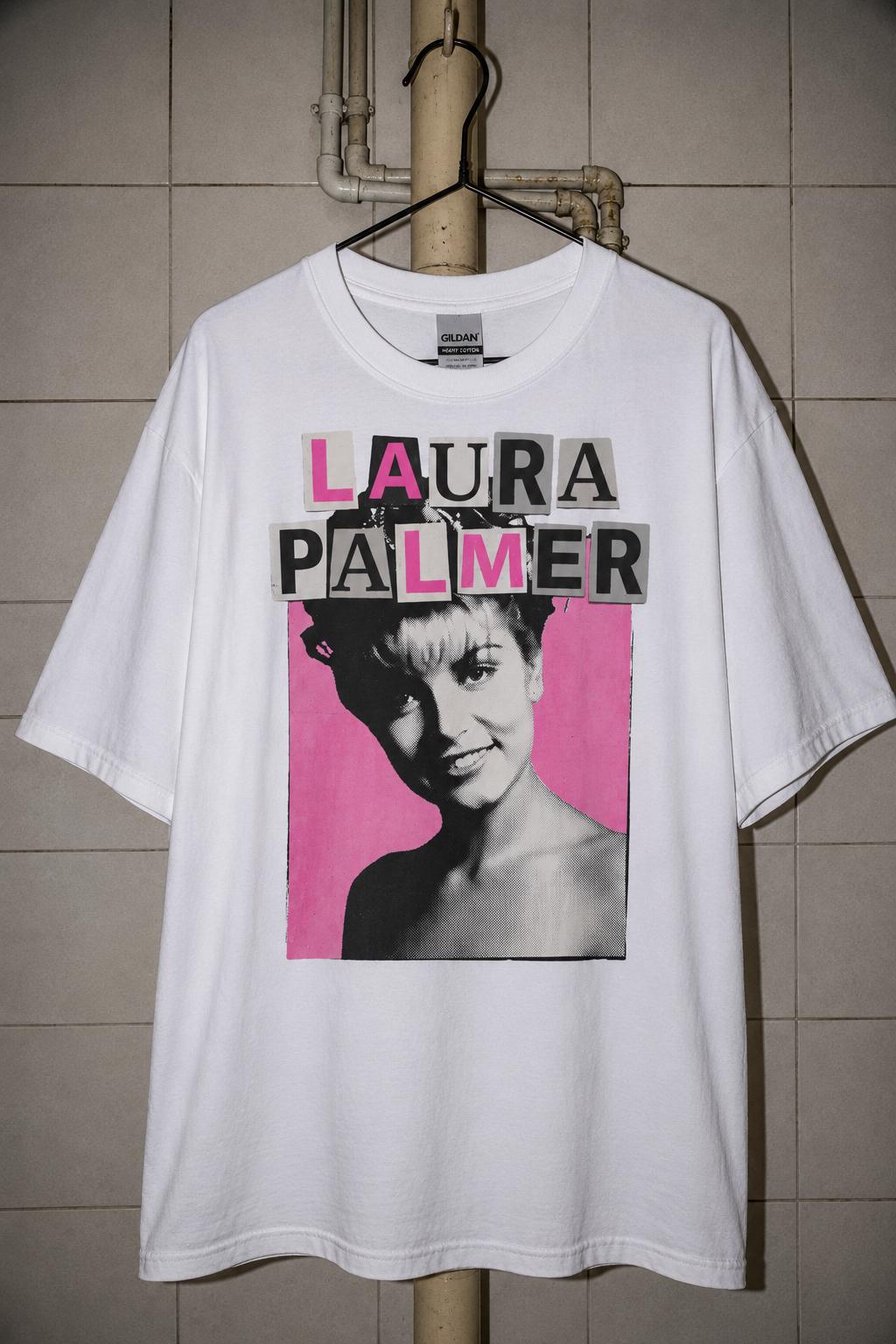 Laura Palmer T-Shirt, Y2K Bootleg bubblegum pink Twin Peaks fan cinephile tee